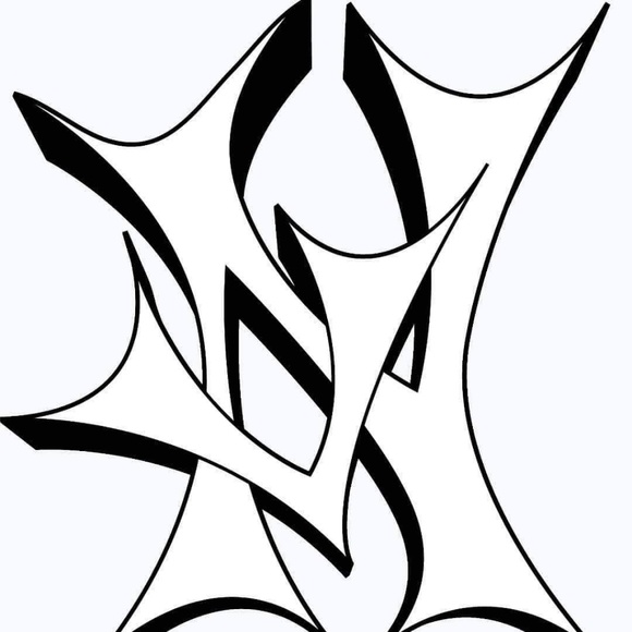 Meet your Posher, Andrew - Picture 1 of 1